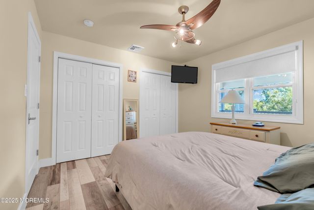 13 Canaries Court, Toms River, NJ 08757