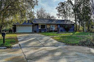 808 Green Valley Terrace, Cedar Rapids, IA 52403