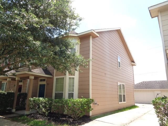 16807 Mammoth Springs Dr, Houston, TX 77095