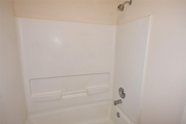 16807 Mammoth Springs Dr, Houston, TX 77095