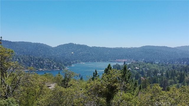 1251 Glacier Drive, Lake Arrowhead, CA 92352