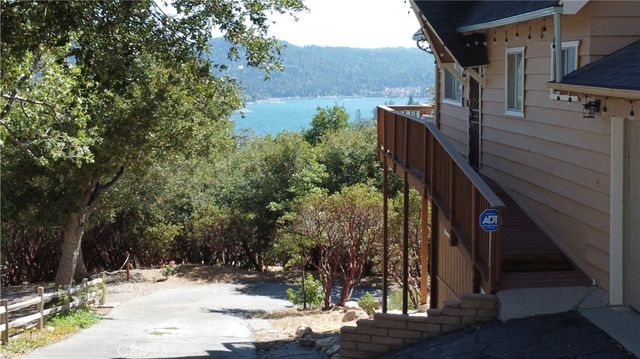 1251 Glacier Drive, Lake Arrowhead, CA 92352