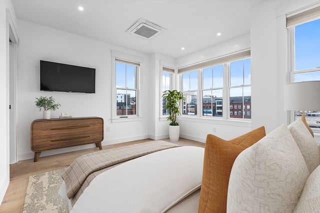 360 Athens St A, Boston, MA 02127