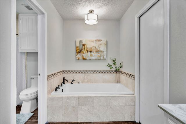 1830 Rhinevalley Drive, Arlington, TX 76012