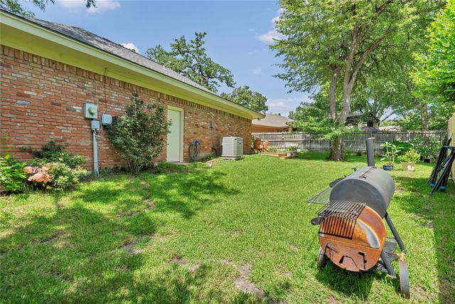 1830 Rhinevalley Drive, Arlington, TX 76012