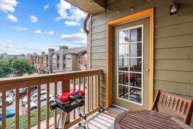8489 Canyon Rim Circle 304, Englewood, CO 80112