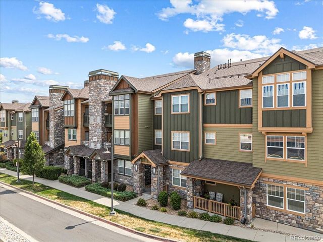 8489 Canyon Rim Circle 304, Englewood, CO 80112