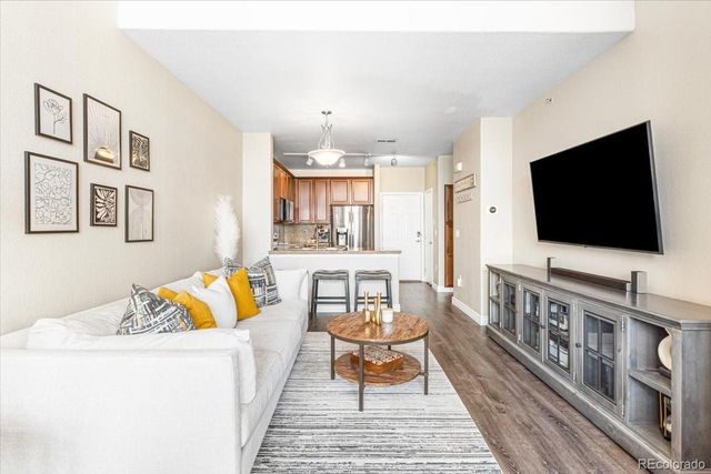 8489 Canyon Rim Circle 304, Englewood, CO 80112