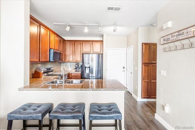 8489 Canyon Rim Circle 304, Englewood, CO 80112