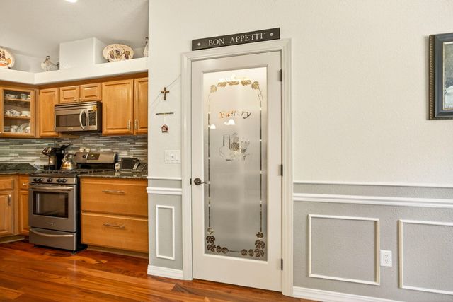 1284 Poppy Ridge Drive, Eagle Point, OR 97524