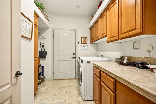 1284 Poppy Ridge Drive, Eagle Point, OR 97524