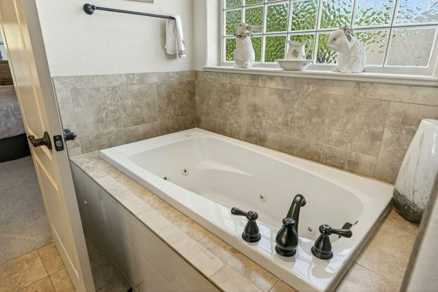 1284 Poppy Ridge Drive, Eagle Point, OR 97524