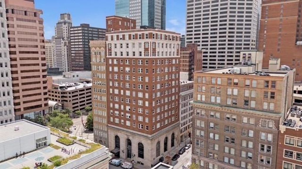 21 W 10TH Street 5C, Kansas City, MO 64105