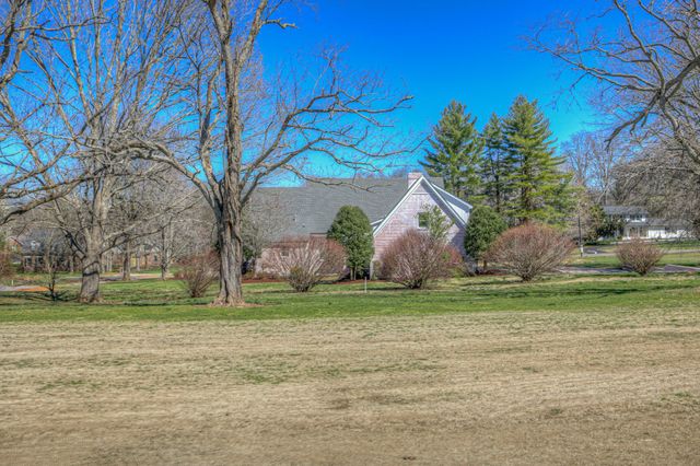 339 Riverbend Country Club Road, Shelbyville, TN 37160
