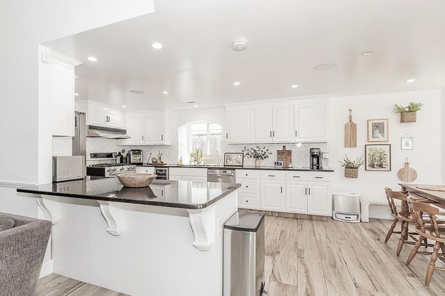 7721 N Cedar Avenue, Fresno, CA 93720