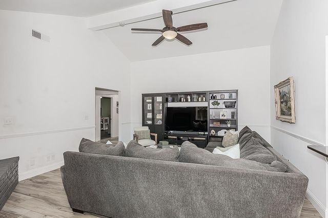 7721 N Cedar Avenue, Fresno, CA 93720