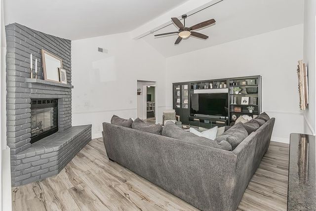 7721 N Cedar Avenue, Fresno, CA 93720