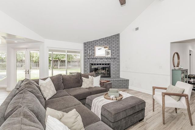 7721 N Cedar Avenue, Fresno, CA 93720