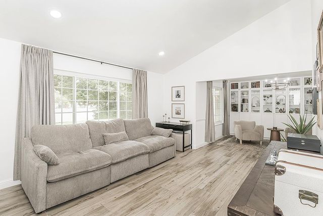 7721 N Cedar Avenue, Fresno, CA 93720