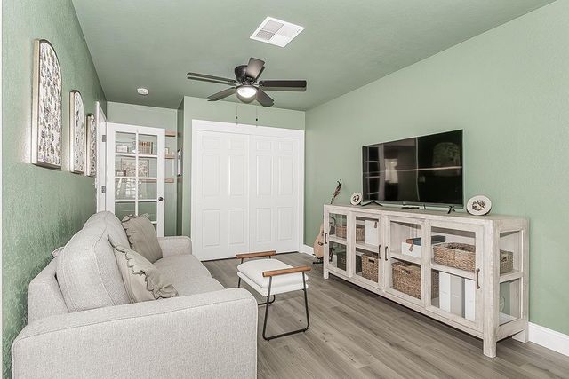 7721 N Cedar Avenue, Fresno, CA 93720