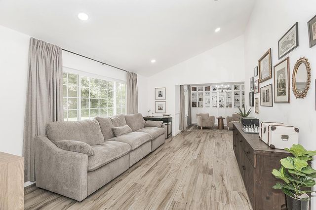 7721 N Cedar Avenue, Fresno, CA 93720