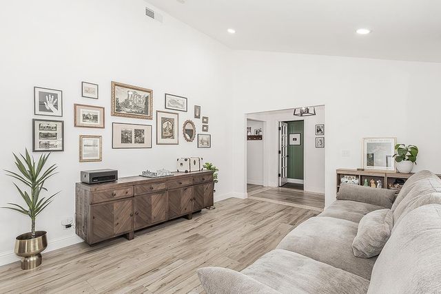7721 N Cedar Avenue, Fresno, CA 93720