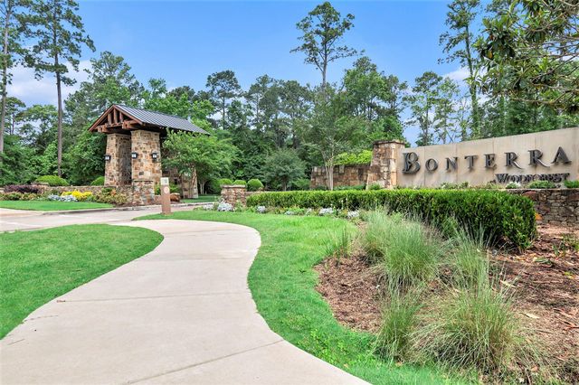 120 Crinium Lily Court, Montgomery, TX 77316