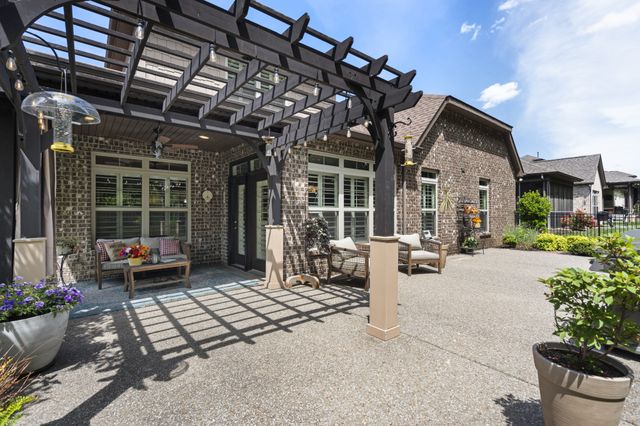 1049 Vinings Blvd, Gallatin, TN 37066