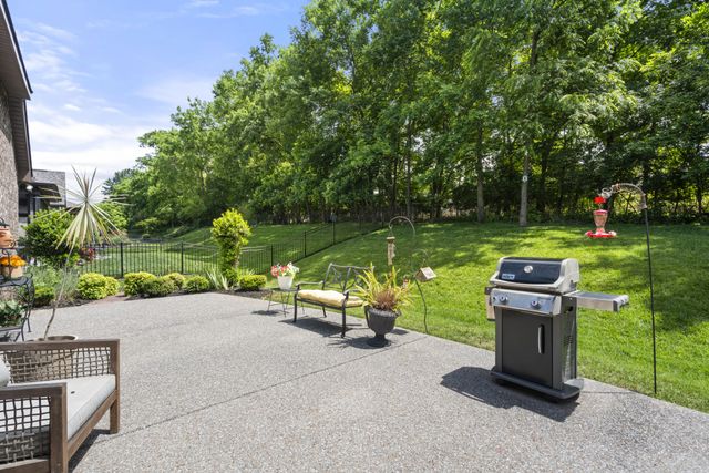 1049 Vinings Blvd, Gallatin, TN 37066