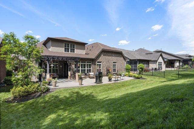 1049 Vinings Blvd, Gallatin, TN 37066