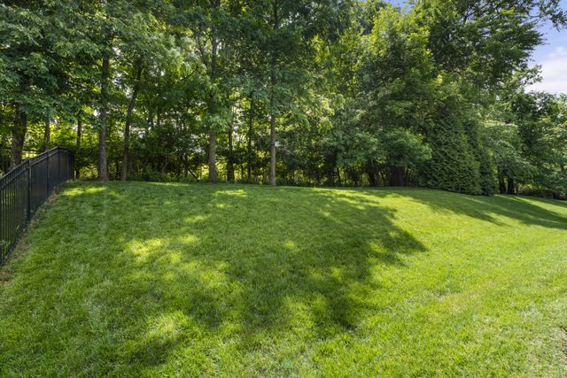 1049 Vinings Blvd, Gallatin, TN 37066