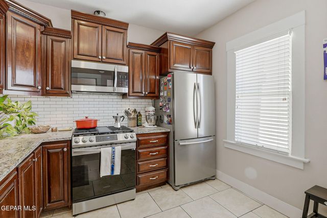 3703 Cambridge Avenue, El Paso, TX 79903