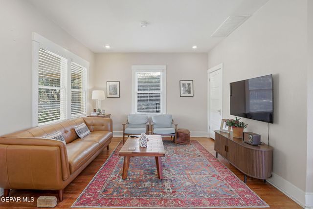 3703 Cambridge Avenue, El Paso, TX 79903