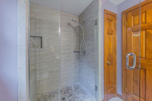 105 Shallow Pond Lane, Plymouth, MA 02360