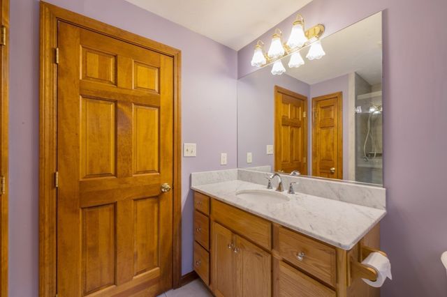 105 Shallow Pond Lane, Plymouth, MA 02360