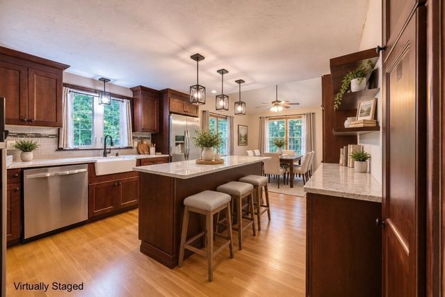 105 Shallow Pond Lane, Plymouth, MA 02360