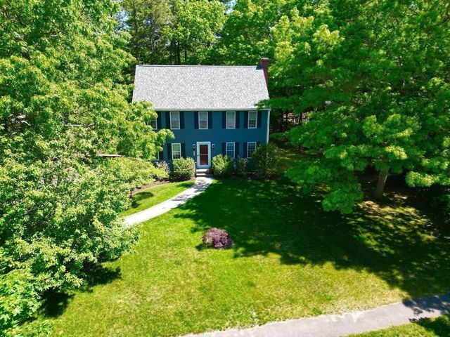 105 Shallow Pond Lane, Plymouth, MA 02360
