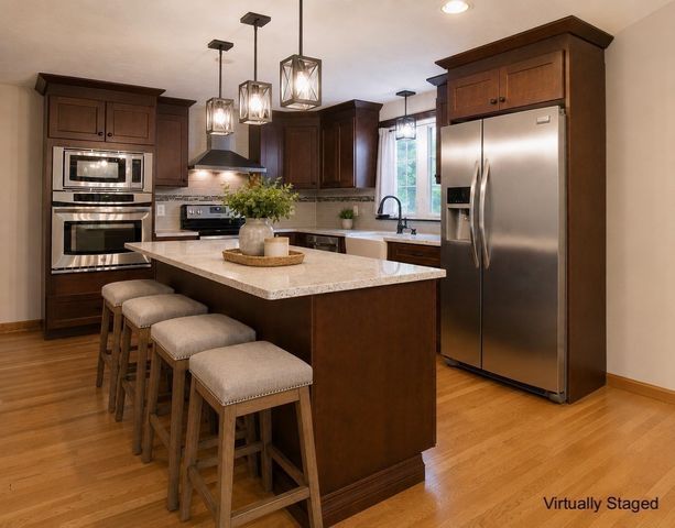 105 Shallow Pond Lane, Plymouth, MA 02360