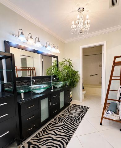 13640 Coconut Palm Court B, Delray Beach, FL 33484