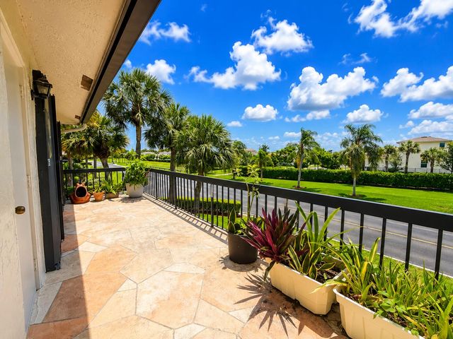 13640 Coconut Palm Court B, Delray Beach, FL 33484