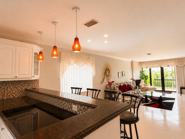 13640 Coconut Palm Court B, Delray Beach, FL 33484