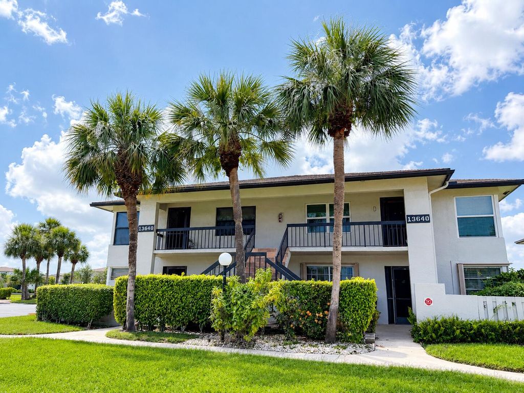 13640 Coconut Palm Court B, Delray Beach, FL 33484