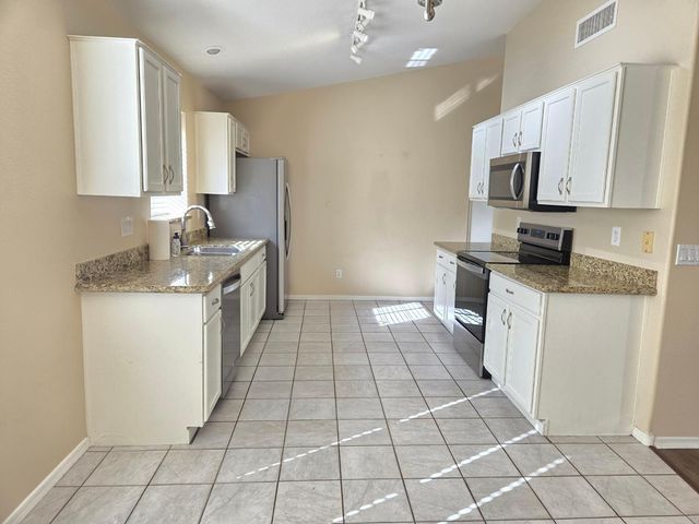 2401 S Karen Drive, Chandler, AZ 85286