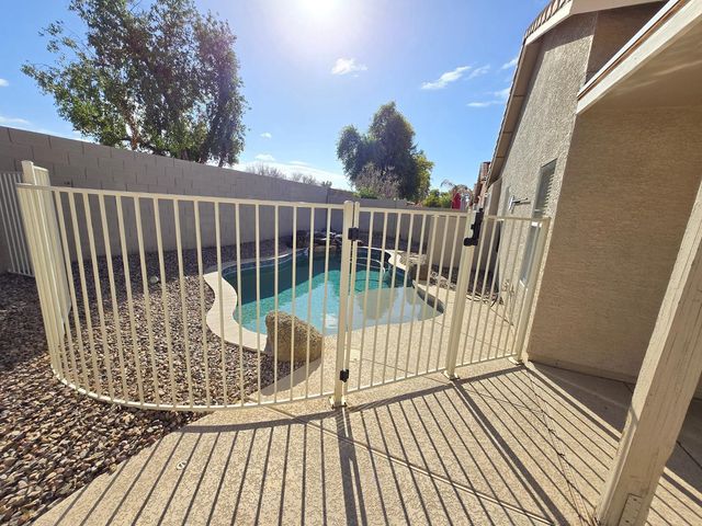 2401 S Karen Drive, Chandler, AZ 85286