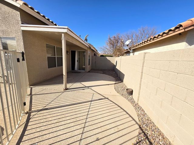 2401 S Karen Drive, Chandler, AZ 85286