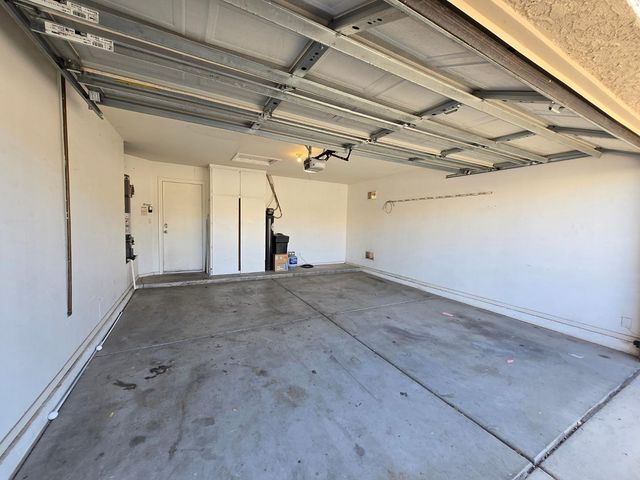 2401 S Karen Drive, Chandler, AZ 85286