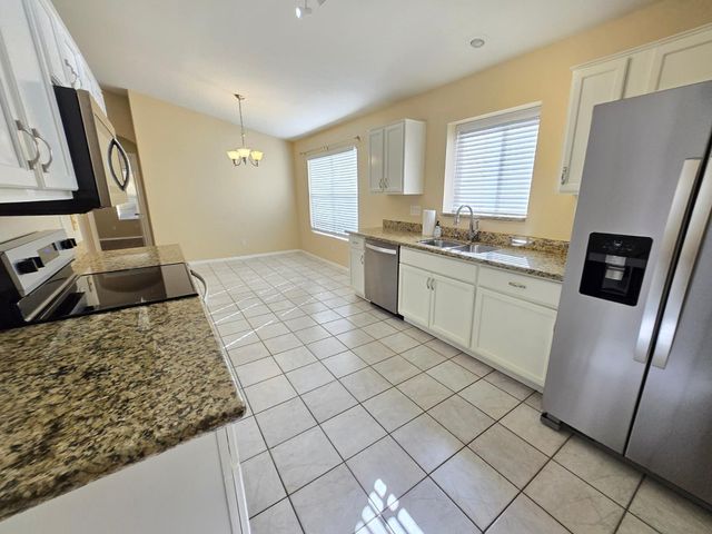 2401 S Karen Drive, Chandler, AZ 85286