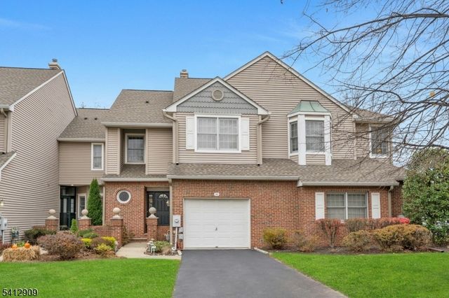 30 Clements Ct, Roseland Boro, NJ 07068