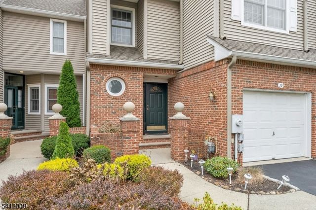 30 Clements Ct, Roseland Boro, NJ 07068