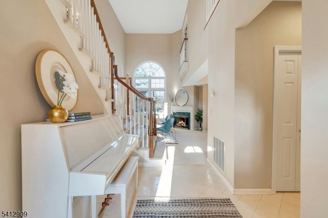 30 Clements Ct, Roseland Boro, NJ 07068